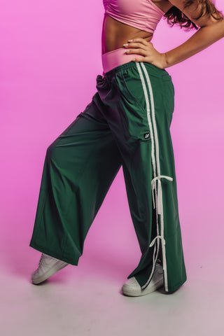 BOSS BOW CHILD PANT- HUNTER GREEN/WHITE