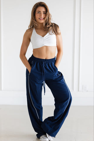 ULTIMATE ADULT JOGGER- NAVY/WHITE