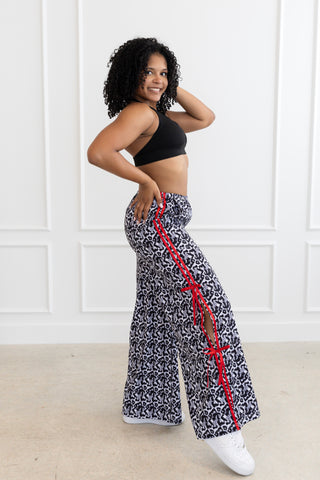 BOSS BOW ADULT PANT- SNOW LEOPARD/RED