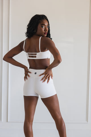 CORE ADULT SHORT- WHITE